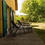 Reetdachhaus Mit Schwimmteich In Krienke - Barrierefrei, Sauna & Kamin