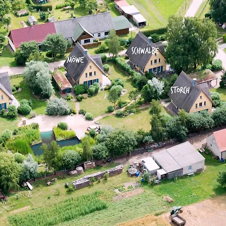 Reetdachhaus Mit Schwimmteich In Krienke - Barrierefrei, Sauna & Kamin