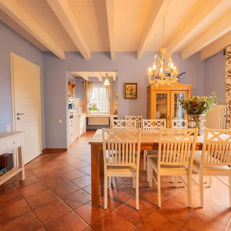 Reetdachhaus Mit Schwimmteich In Krienke Holiday home Rankwitz