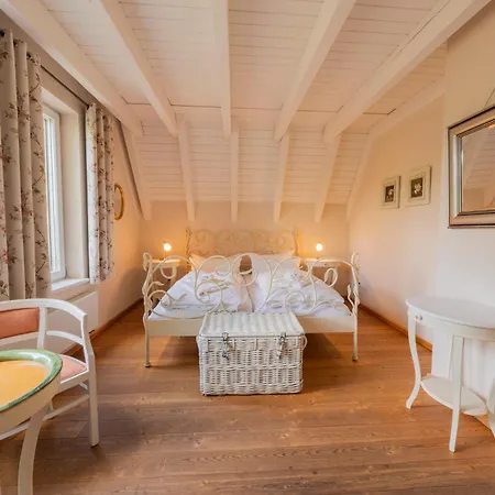 Reetdachhaus Mit Schwimmteich In Krienke - Barrierefrei, Sauna & Kamin Prázdninový dům
