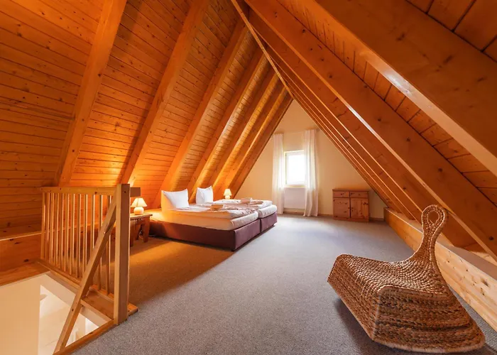 Prázdninový dům Reetdachhaus Mit Schwimmteich In Krienke